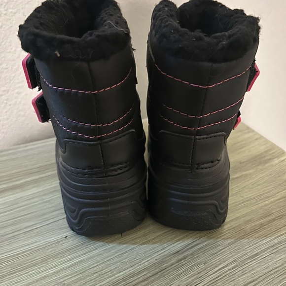 Wonder Nation Black and Pink Kids Snow Boots - Picture 3 of 4